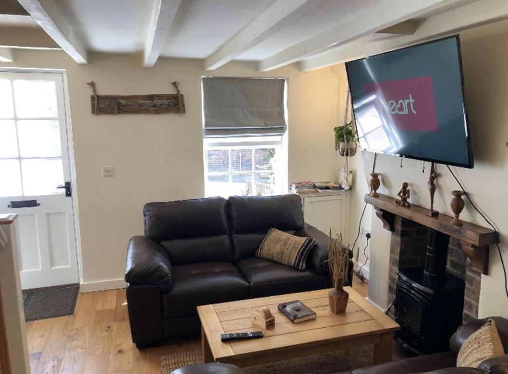 Bramble Cottage With Free Parking Bridgnorth Exterior photo
